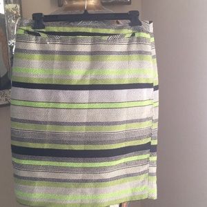 Vibrant pencil skirt